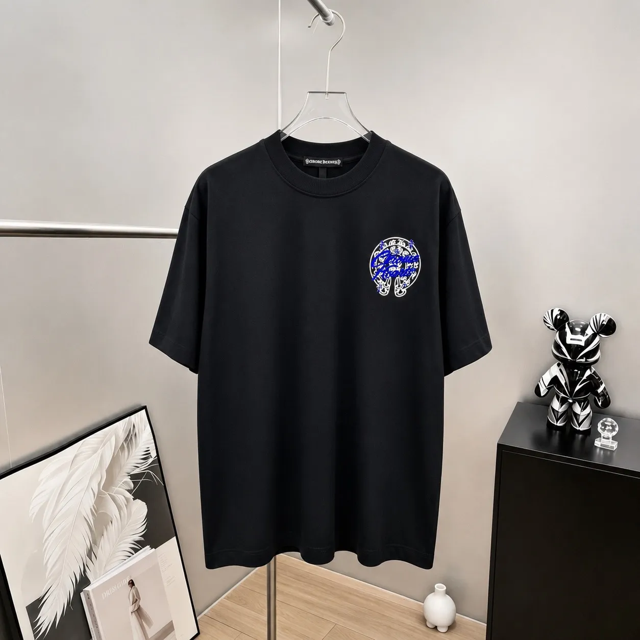 CH～ 《 》 ， tee ， Same Style ， : Black White Coffee Brown Size：S（90-130 ） M（125-150 ） L（135-165 ） XL（160-190 ） XXL（185 ）
